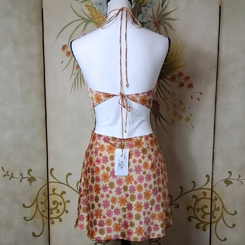 Cotton Candy Pink and Orange Halter Sundress - Picture 4 of 12